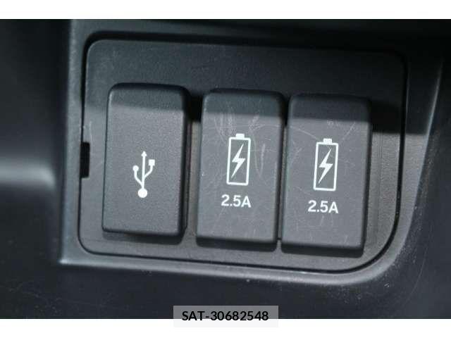 Honda N BOX CUSTOM 2019-12 8037174-10
