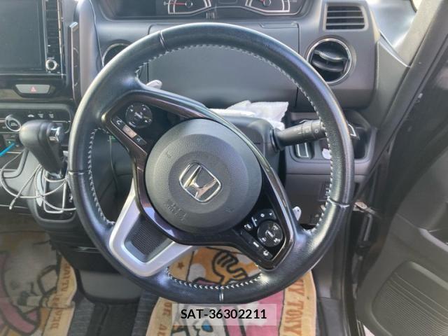Honda N BOX CUSTOM 2017-08 8037196-11