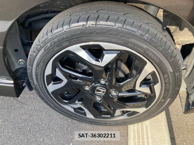 Honda N BOX CUSTOM 2017-08 8037196-24