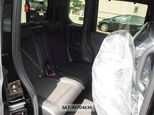 Honda N BOX CUSTOM 2026-07 8037111-17