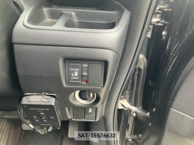 Honda N BOX CUSTOM 2017-12 8037202-13