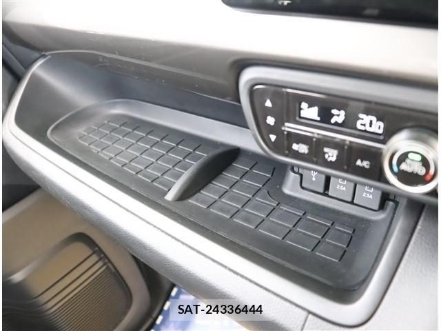 Honda N BOX CUSTOM 2022-04 8037108-6