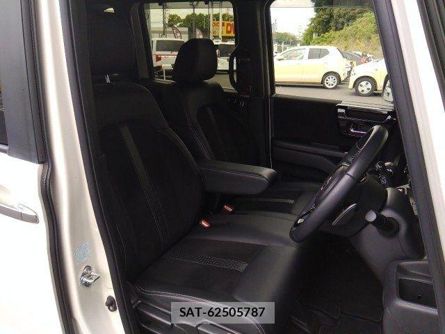 Honda N BOX CUSTOM 2022-01 8037152-9