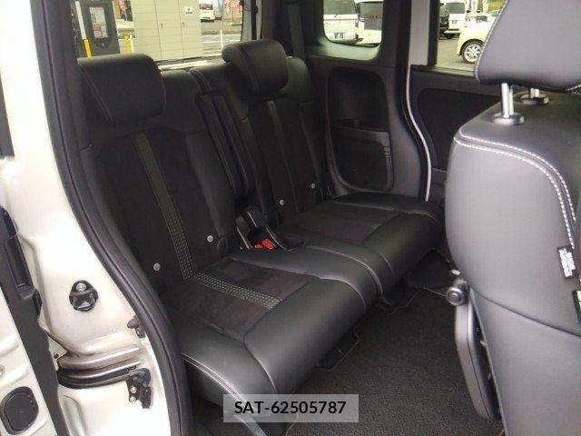 Honda N BOX CUSTOM 2022-01 8037152-11