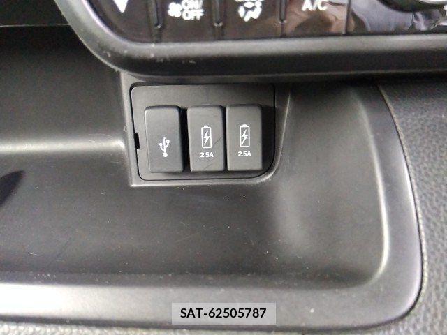 Honda N BOX CUSTOM 2022-01 8037152-26