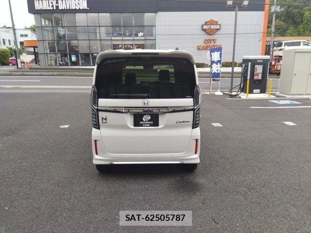 Honda N BOX CUSTOM 2022-01 8037152-4