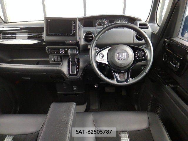 Honda N BOX CUSTOM 2022-01 8037152-8