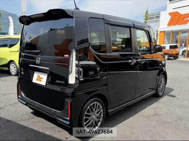Honda N BOX CUSTOM 2024-03 8037125-14
