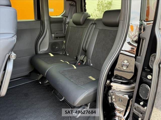 Honda N BOX CUSTOM 2024-03 8037125-17