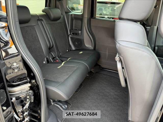 Honda N BOX CUSTOM 2024-03 8037125-19