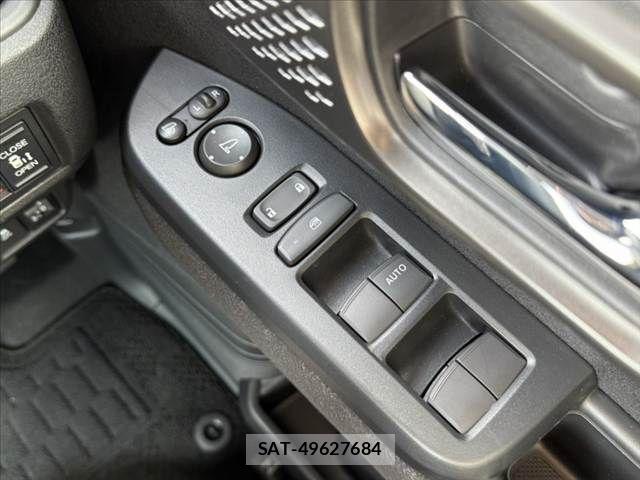 Honda N BOX CUSTOM 2024-03 8037125-20