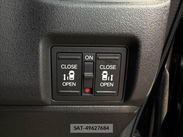 Honda N BOX CUSTOM 2024-03 8037125-21
