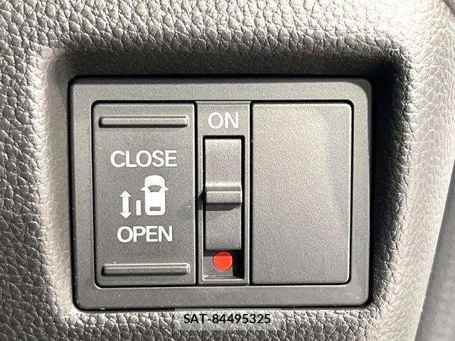 Honda N BOX CUSTOM 2023-06 8037143-5