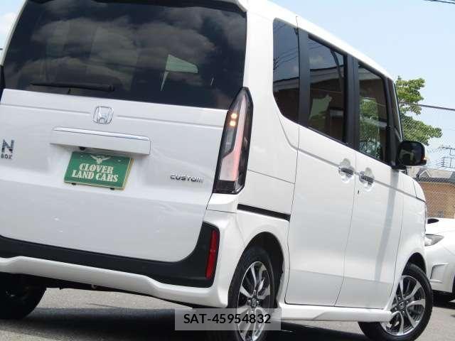 Honda N BOX CUSTOM 2025-09 8037142-21