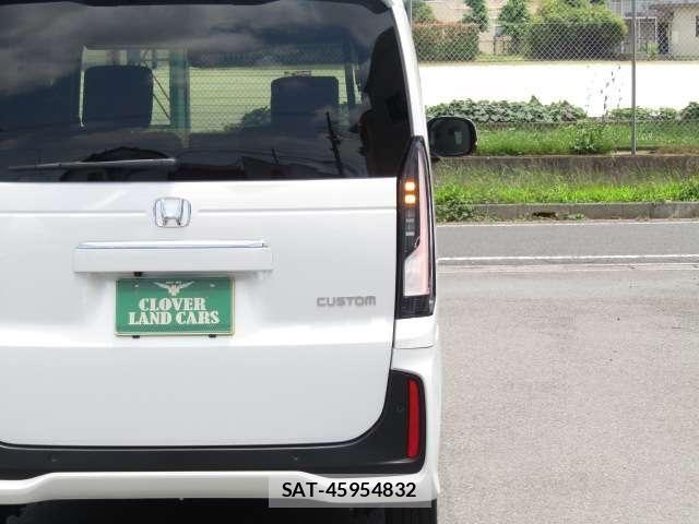 Honda N BOX CUSTOM 2025-09 8037142-24