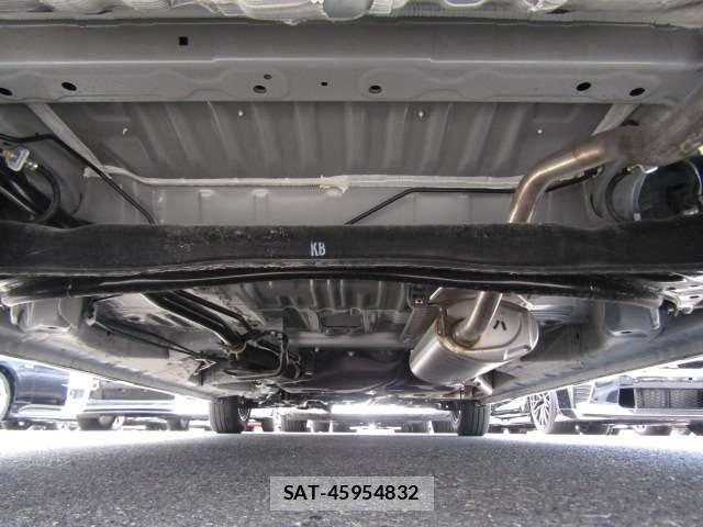 Honda N BOX CUSTOM 2025-09 8037142-28