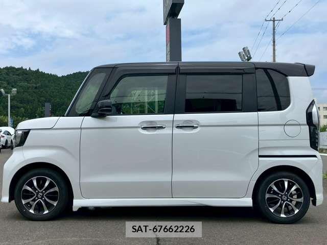 Honda N BOX CUSTOM 2018-10 8037192-16