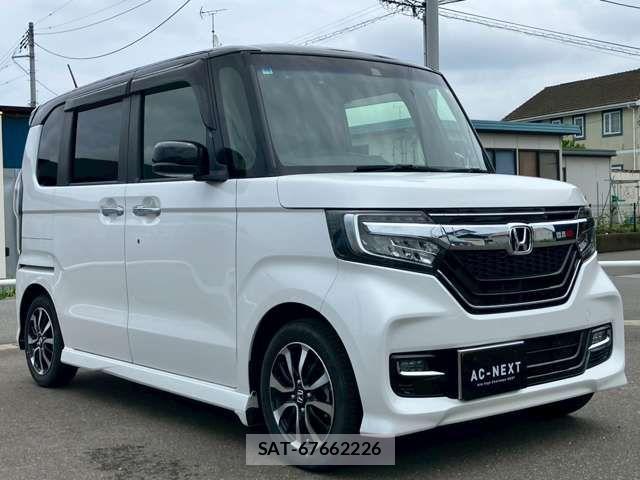 Honda N BOX CUSTOM 2018-10 8037192-18