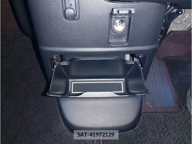 Honda N BOX CUSTOM 2018-12 8037190-17