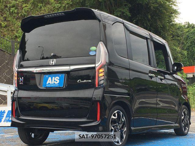Honda N BOX CUSTOM 2017-09 8037194-7