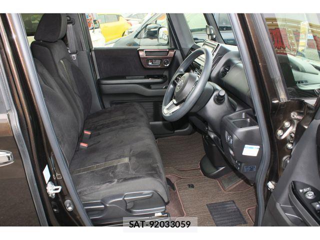 Honda N BOX CUSTOM 2018-11 8037167-11
