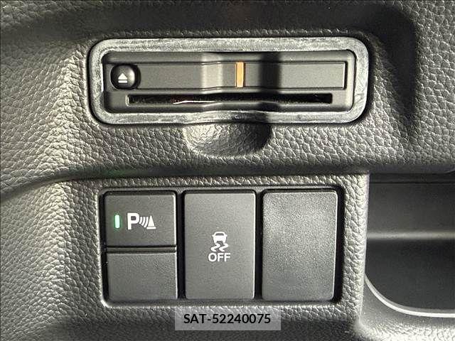 Honda N BOX CUSTOM 2023-07 8037137-14