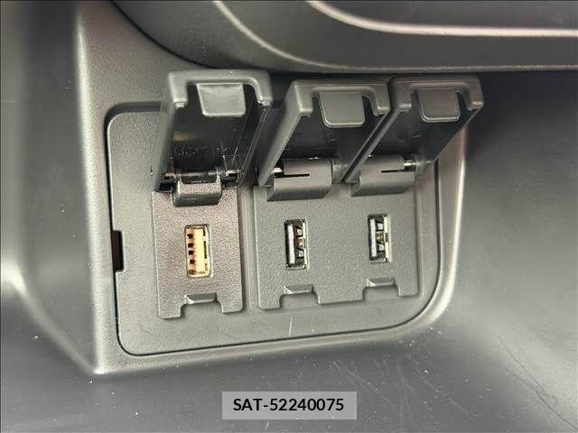 Honda N BOX CUSTOM 2023-07 8037137-15