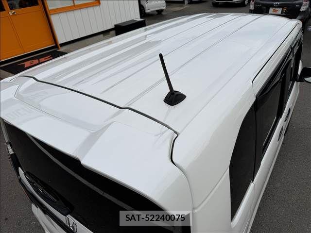 Honda N BOX CUSTOM 2023-07 8037137-18