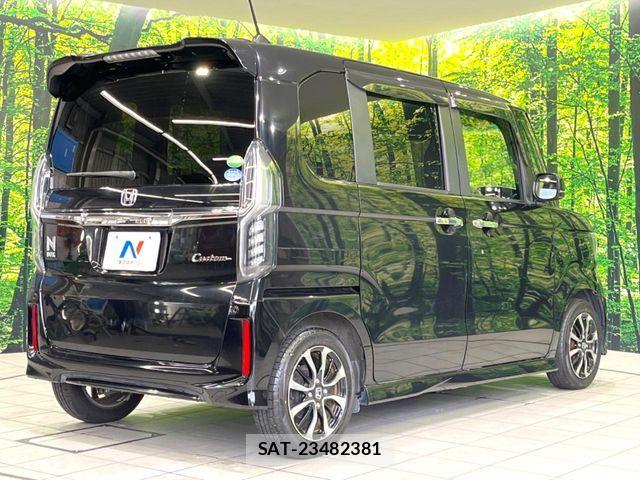 Honda N BOX CUSTOM 2019-06 8037175-16