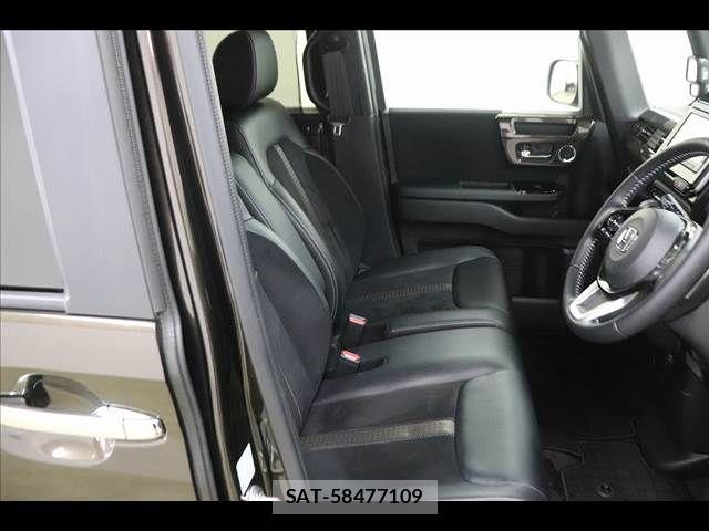 Honda N BOX CUSTOM 2019-03 8037181-10