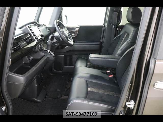 Honda N BOX CUSTOM 2019-03 8037181-11
