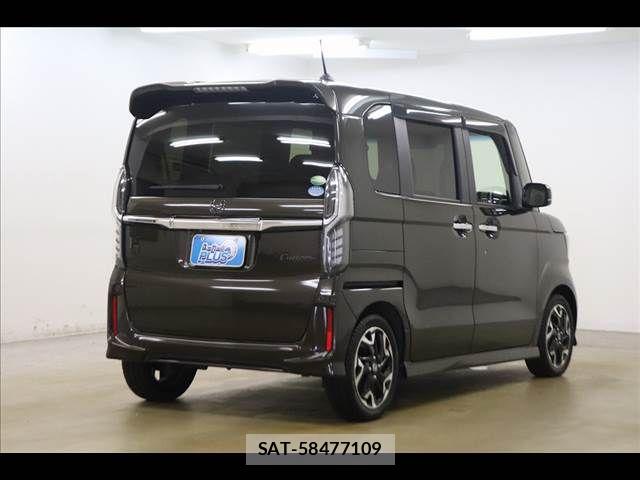 Honda N BOX CUSTOM 2019-03 8037181-18