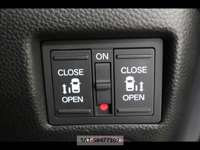 Honda N BOX CUSTOM 2019-03 8037181-3