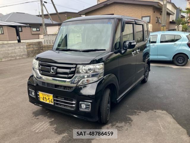 Honda N BOX CUSTOM 2017-03 8037201-2