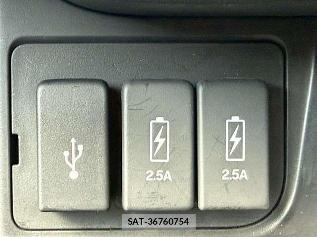 Honda N BOX CUSTOM 2022-11 8037155-8