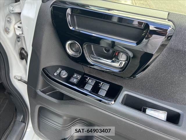 Honda N BOX CUSTOM 2023-01 8037154-12