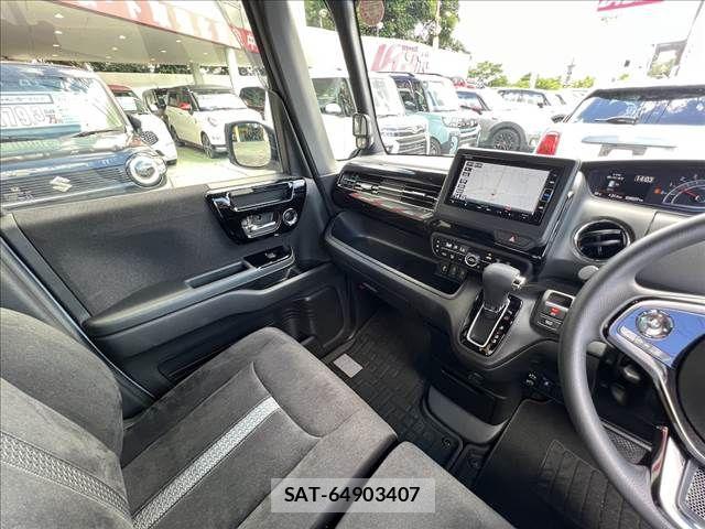 Honda N BOX CUSTOM 2023-01 8037154-17