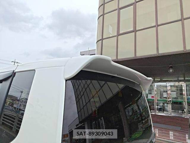 Honda N BOX CUSTOM 2017-09 8037162-11
