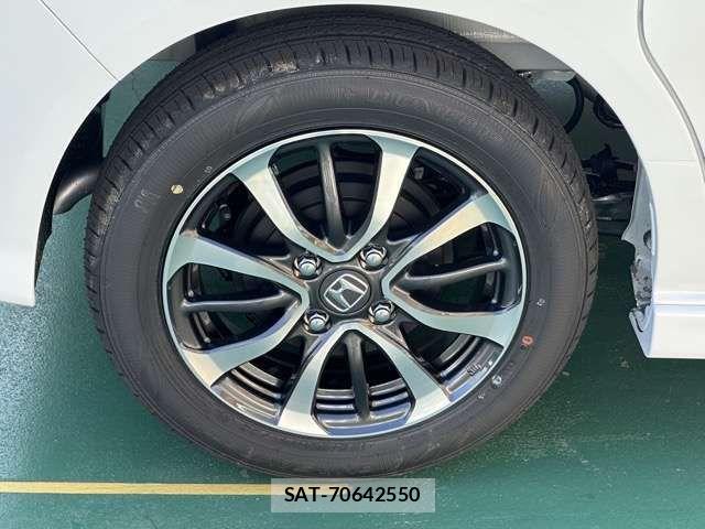 Honda N BOX CUSTOM 2026-05 8037114-11