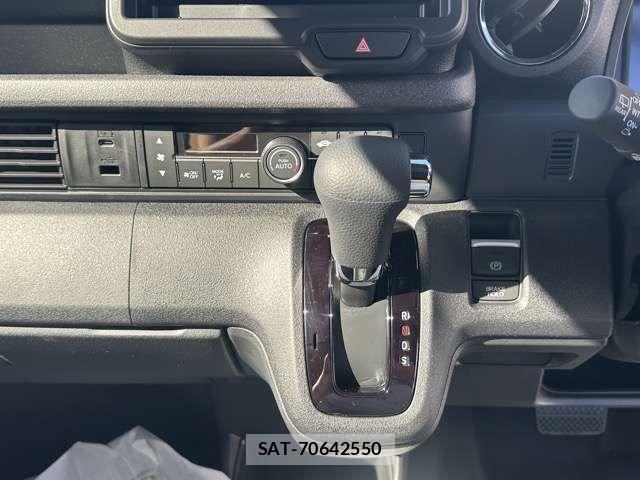 Honda N BOX CUSTOM 2026-05 8037114-15