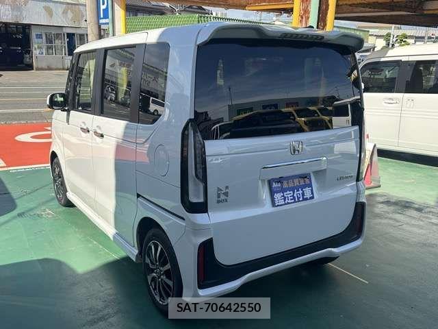 Honda N BOX CUSTOM 2026-05 8037114-1