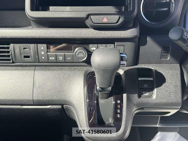 Honda N BOX CUSTOM 2026-05 8037115-17
