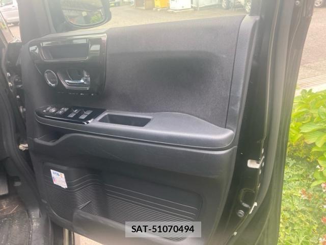 Honda N BOX CUSTOM 2018-02 8037185-14