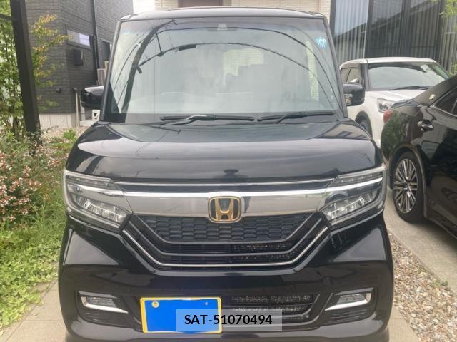 Honda N BOX CUSTOM 2018-02 8037185-1