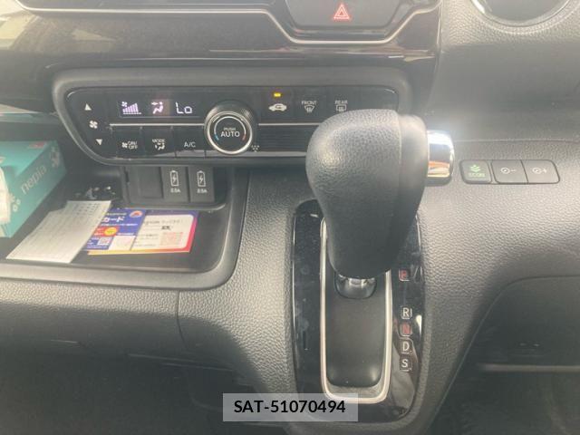 Honda N BOX CUSTOM 2018-02 8037185-22
