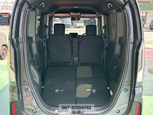 Honda N BOX CUSTOM 2026-03 8037131-11