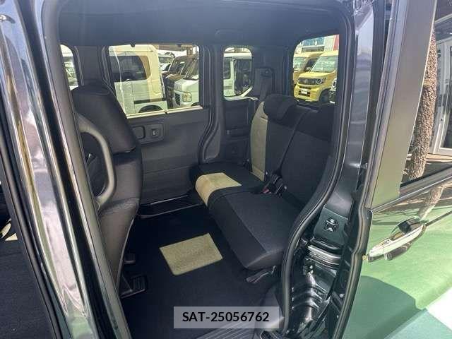 Honda N BOX CUSTOM 2026-03 8037131-5