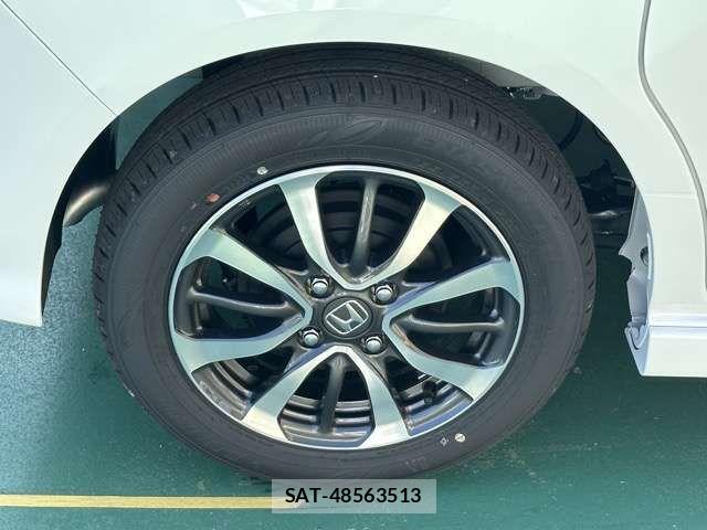 Honda N BOX CUSTOM 2026-05 8037117-13
