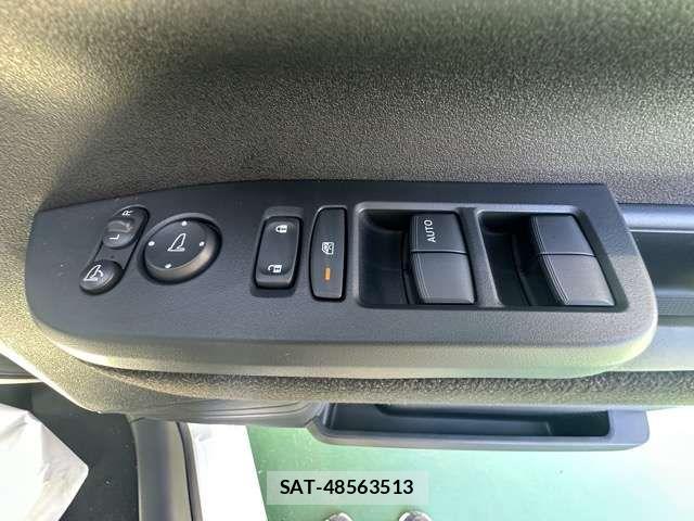 Honda N BOX CUSTOM 2026-05 8037117-14