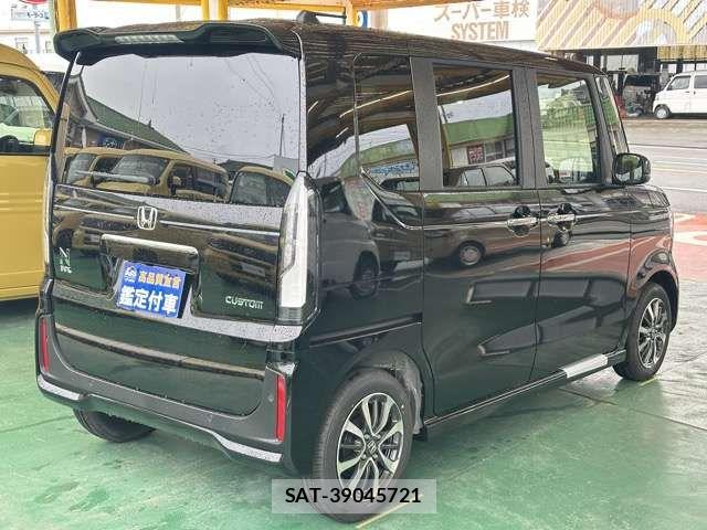 Honda N BOX CUSTOM 2026-05 8037126-11
